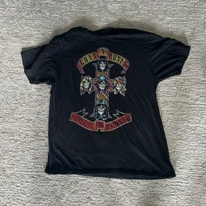 Guns and roses band T, size large